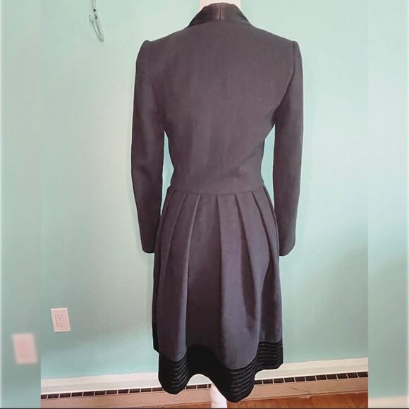 Vintage Neiman Marcus black button-up dress in 6 - Picture 2 of 6